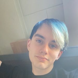 Meet your Posher, Logan